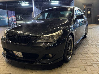 BMW 5 Series foto 7