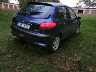 Peugeot 206 foto 5