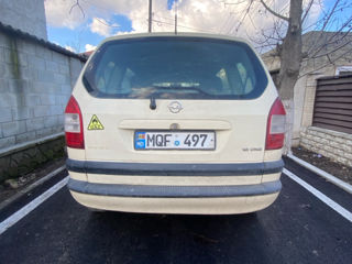 Opel Zafira foto 6