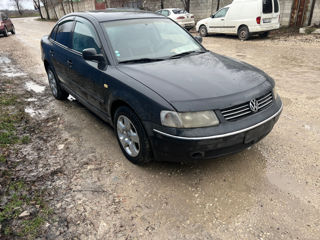 Volkswagen Passat foto 3