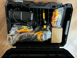 Dewalt DCG405P3