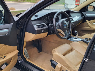 BMW 5 Series foto 16