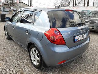 KIA Ceed foto 4