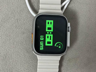 Vand smart watch folosit puțin,se conectează la telefon android,are și cutie