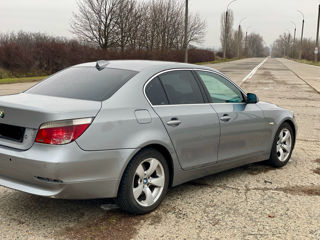 BMW 5 Series foto 3