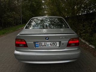 BMW 5 Series foto 7