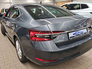 Skoda Superb foto 5