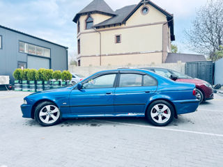 BMW 5 Series foto 5