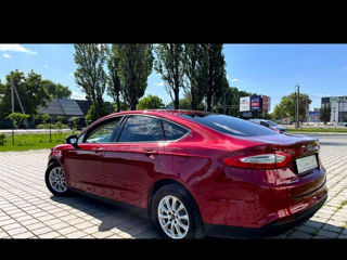 Ford Mondeo foto 2