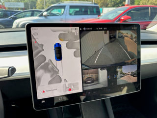 Tesla Model 3 foto 12