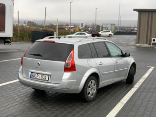 Renault Megane foto 2