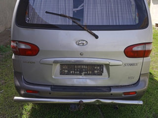 Hyundai Starex foto 2