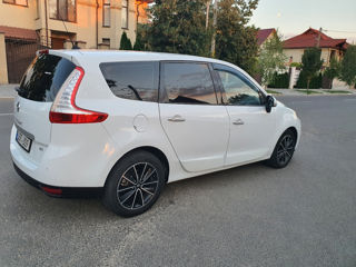 Renault Grand Scenic foto 4