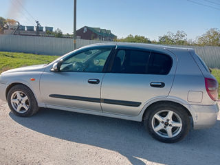 Nissan Almera foto 6