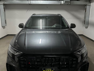 Audi RS Q8 foto 5