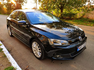 Volkswagen Jetta foto 4