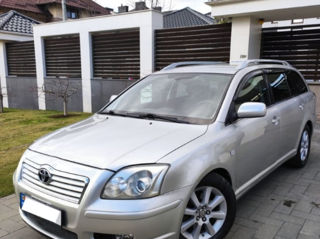 Toyota Avensis foto 9