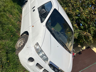 Hyundai H200