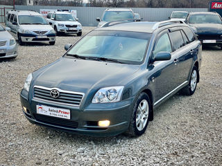 Toyota Avensis foto 4