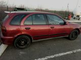 Nissan Almera foto 6