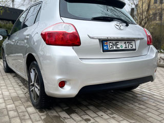 Toyota Auris foto 2