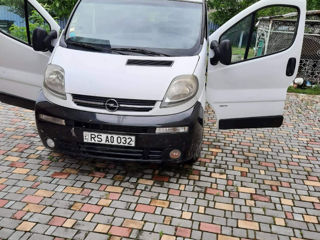 Opel Vivaro foto 6