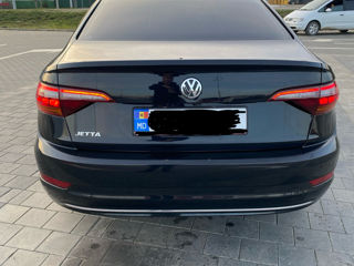 Volkswagen Jetta foto 4