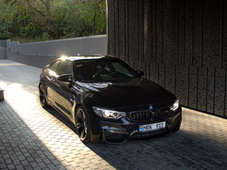 BMW M4 foto 6