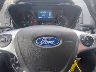 Ford Custom foto 8