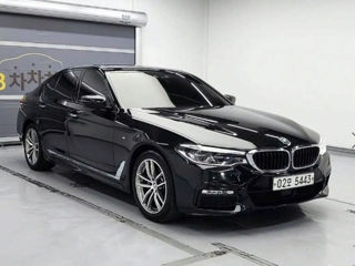 BMW 5 Series foto 4