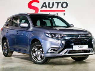 Mitsubishi Outlander фото 1