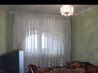 Apartament cu 3 camere, 1 m², 9 cartier, Bălți foto 1