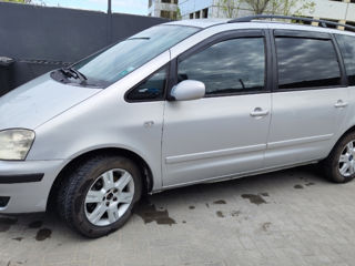 Ford Galaxy foto 1