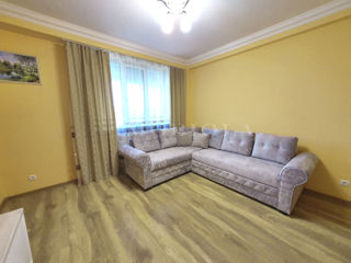 Apartament cu 2 camere, 80 m², Centru, Chișinău foto 2