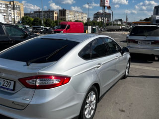 Ford Mondeo foto 4