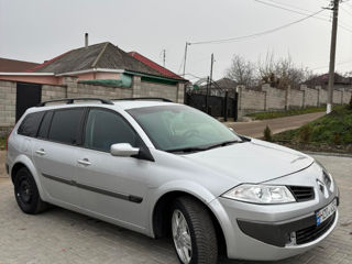 Renault Megane foto 2