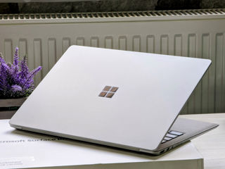Microsoft Surface Laptop (Core i5 7200u/8Gb Ram/256Gb SSD/13.5" 2K PixelSense Touch) foto 8