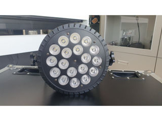 Bonaudio led par 18*10w rgbw set - 6 bucati led par + case (cu roti) foto 1