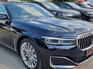 BMW 7 Series foto 2