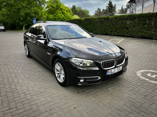 BMW 5 Series foto 1