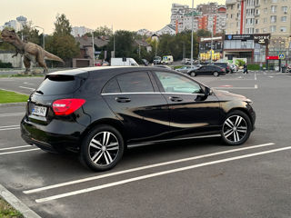 Mercedes A-Class foto 2