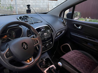 Renault Captur foto 2