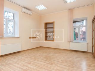 Vânzare  oficiu, amplasat în sect. Centru, 180 mp 218000€ foto 4