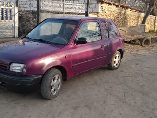 Nissan Micra foto 1