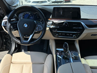 BMW 5 Series foto 14