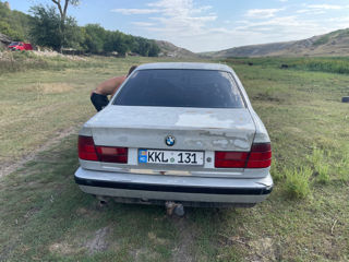 BMW 5 Series foto 1