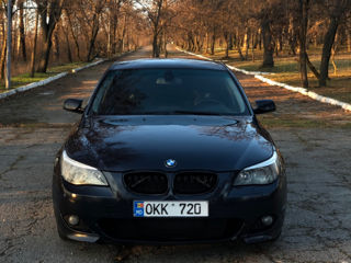 BMW 5 Series foto 2