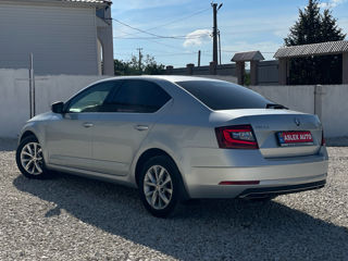 Skoda Octavia foto 8