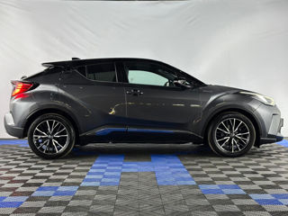 Toyota C-HR foto 2