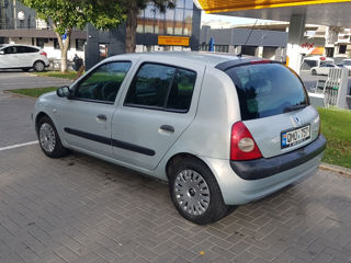 Renault Clio foto 4